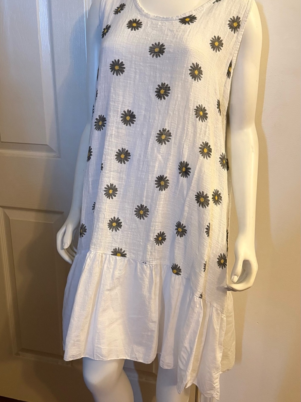 Sleeveless White Sandra Fellini Made in Italy Print Mini Dress